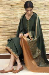 KP531-3PC Dhanak suit with Embroidered Shawll