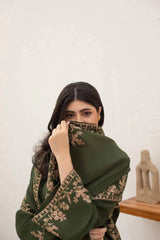 Agha Noor - Winter 3PC Dhanak Embroidered Suit - kp624