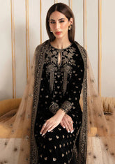 Baroque Embroidered Velvet 3piece suit - KP2020
