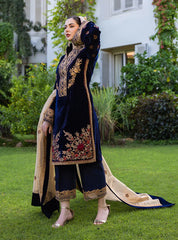 Baroque - Embroidered Velvet 3piece suit - KP3357
