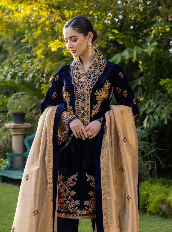Baroque - Embroidered Velvet 3piece suit - KP3357