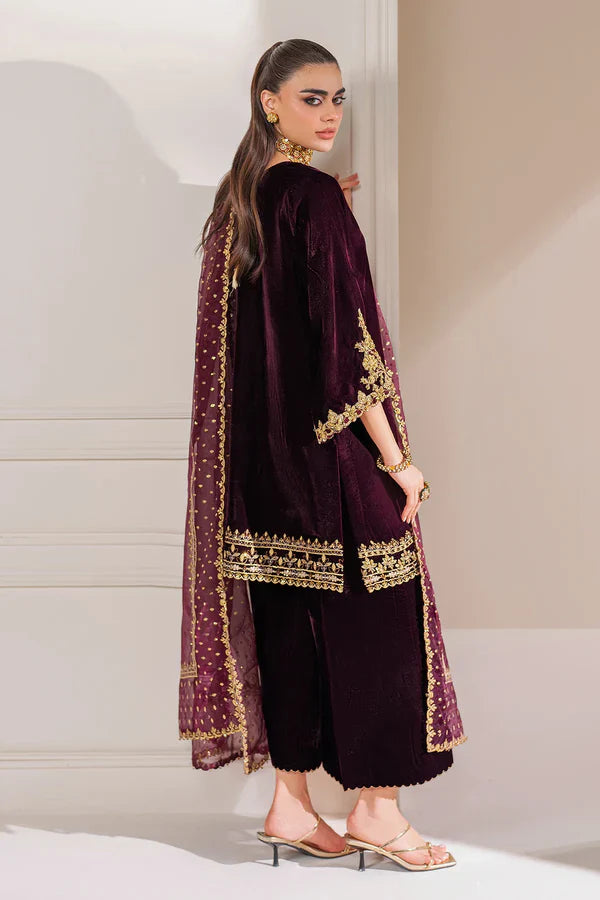 Baroque Embroidered Velvet 3piece suit - 33032