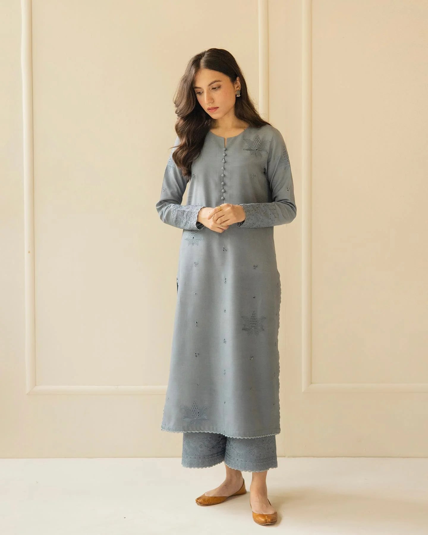 KP730-SUMMER 3PC Lawn Embroidered Shirt With Organza Embroidered Dupatta