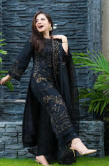 kp515-NISA -WINTER 3PC Khaddar Embroidered Shirt With Chiffon Embroidered Dupatta