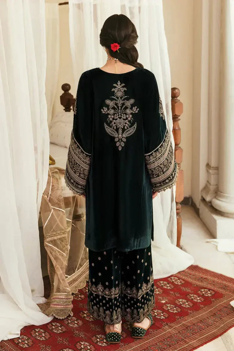 Baroque Embroidered Velvet 3piece suit - KP2014