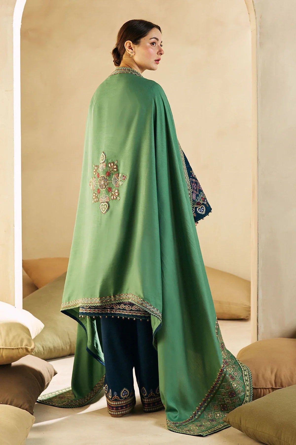 Kp590-WINTER 3-Pc Embroidered Dhanak Suit with Heavy Embroidered Dhanak Shawll